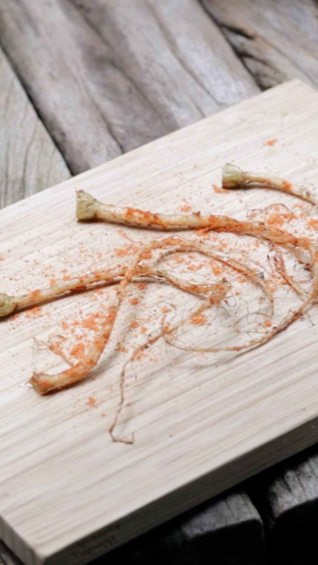 Fried Coriander Roots